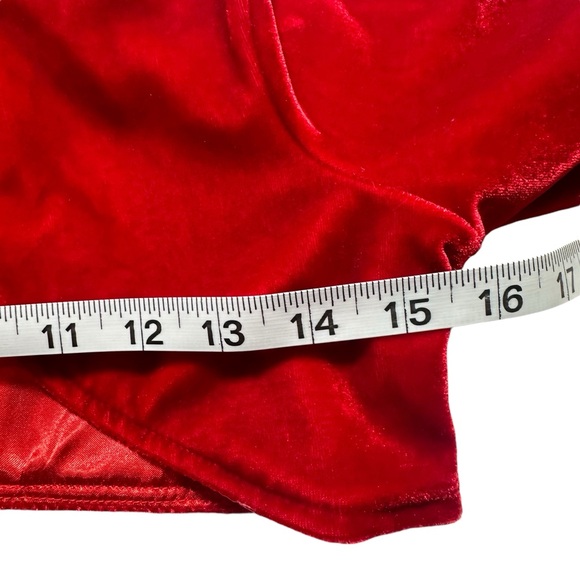 Vintage Playboy Exclusive HALLOWEEN SEXY SCANDALOUS Pirate COSTUME Jacket Red XS - Picture 8 of 11